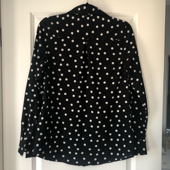 Button up polka dot top - Picture 4 of 11